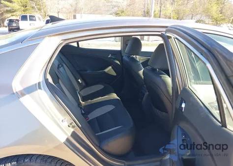 2012 Kia Optima Sx z USA, uszkodzony, nr VIN 5XXGR4A65CG085029